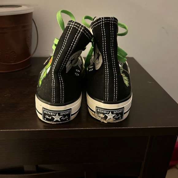 Chuck style Keroppi sneakers size 40 EUC - Picture 3 of 6